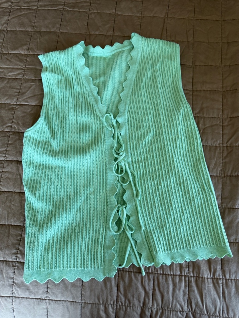 Mint Scallop-Edge Knit Tie-Front Vest